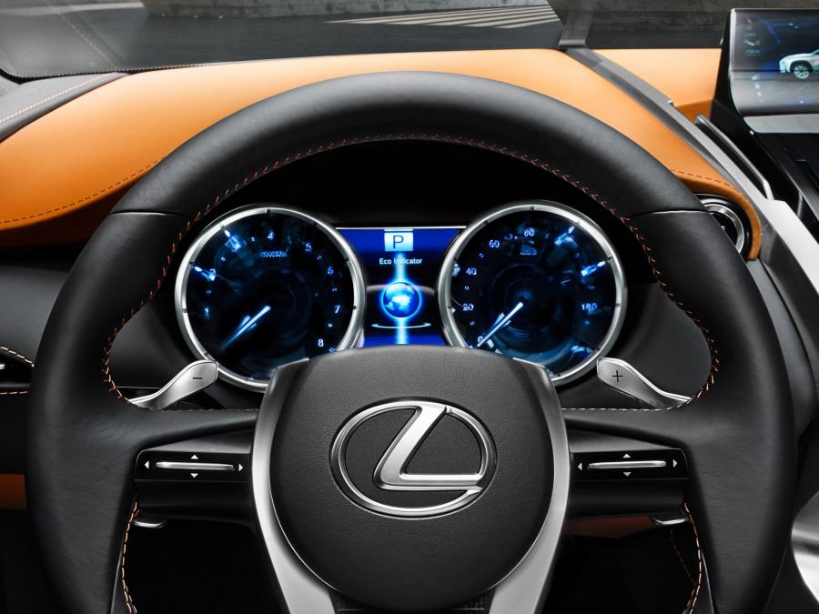  Lexus LF-NX Concept 2013 года  (фото 4 из 18)